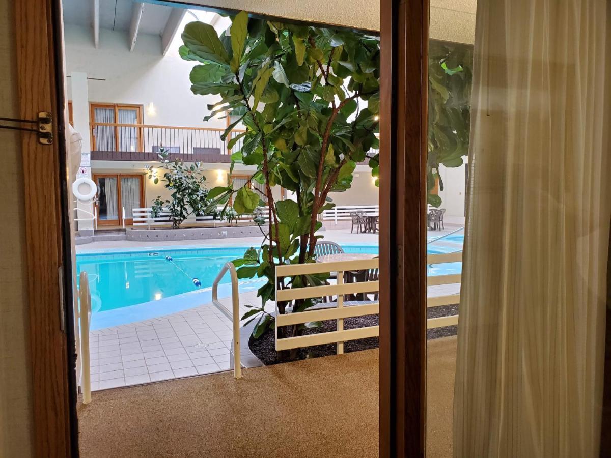 Ramkota Hotel Pierre Ngoại thất bức ảnh