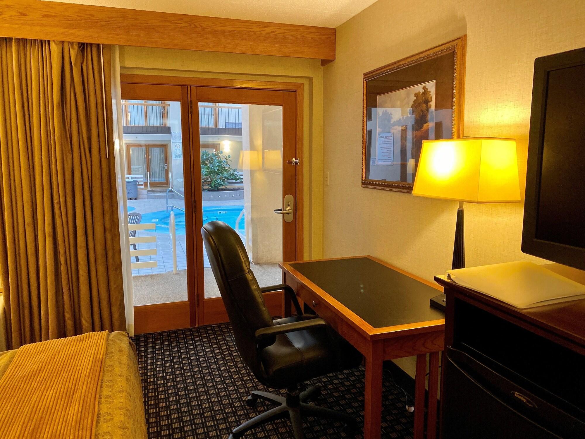 Ramkota Hotel Pierre Ngoại thất bức ảnh